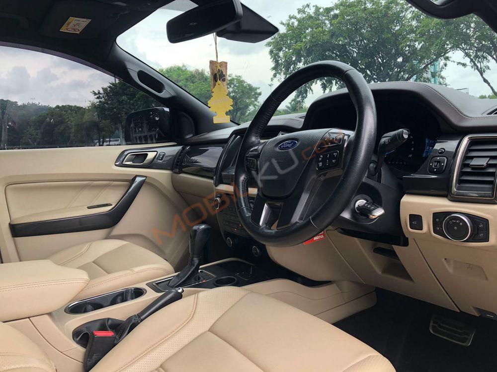 Mobil Ford Everest 2015