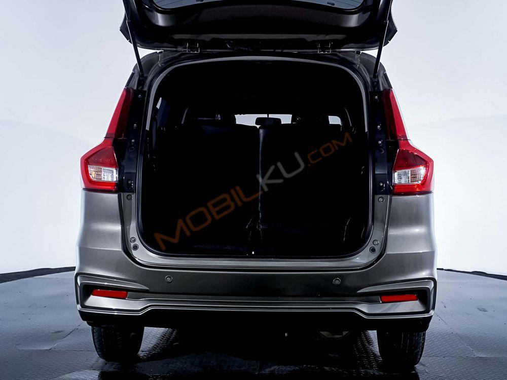 Mobil Suzuki Ertiga 2023