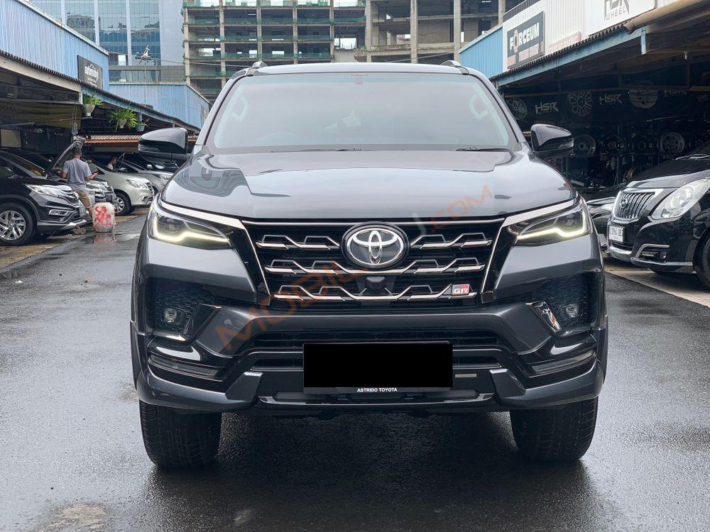 Mobil Toyota Fortuner 2023