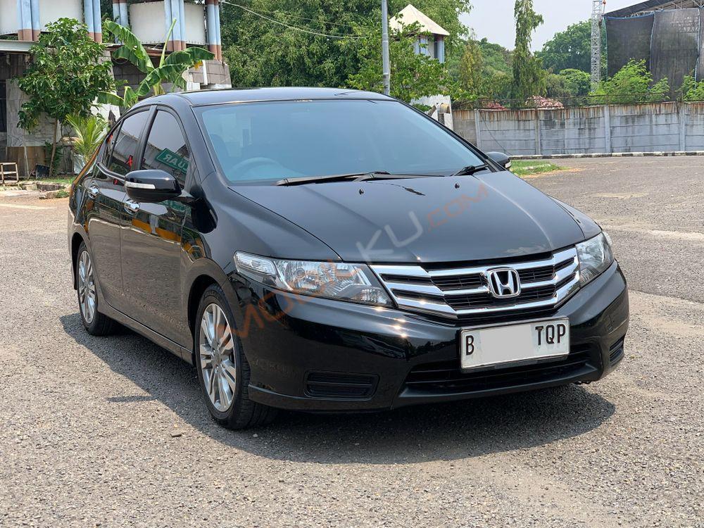 Mobil Honda City Sedan 2012