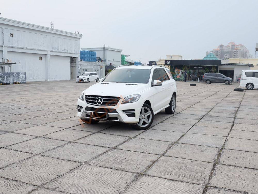 Mobil Mercedes-Benz ML 2015