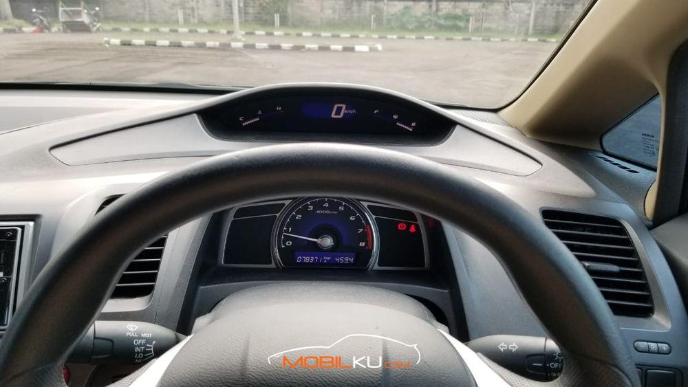 Mobil Honda Civic Sedan 2008