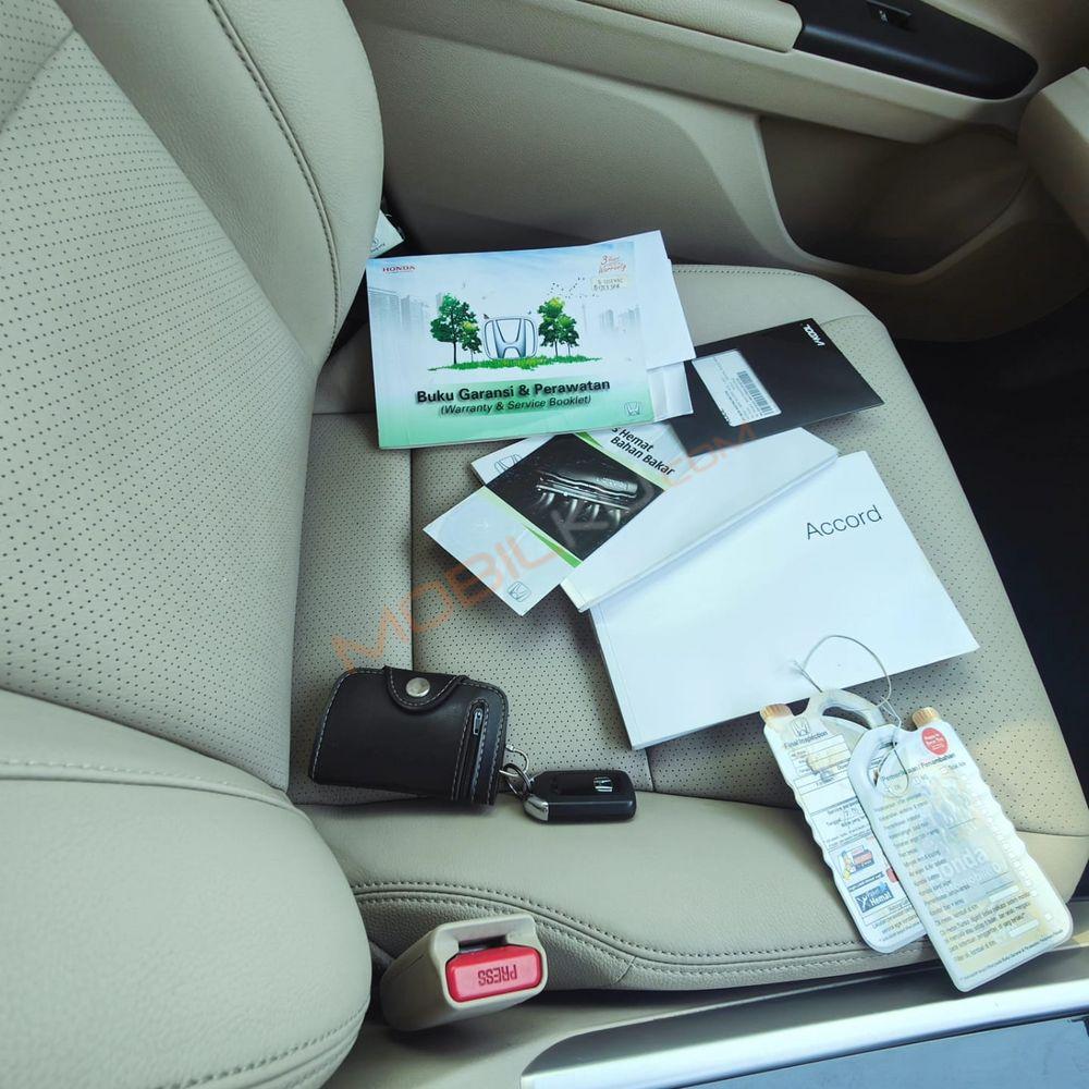 Mobil Honda Accord 2017