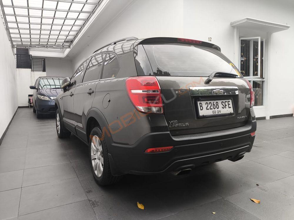 Mobil Chevrolet Captiva 2015