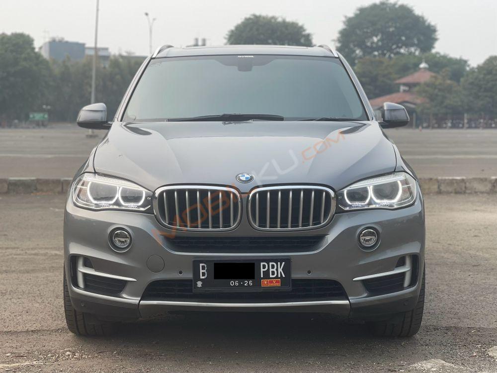 Mobil BMW X5 2016