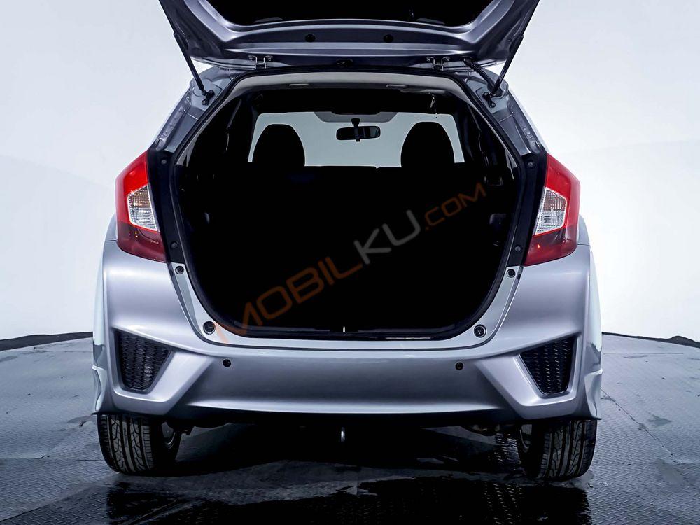 Mobil Honda Jazz 2016