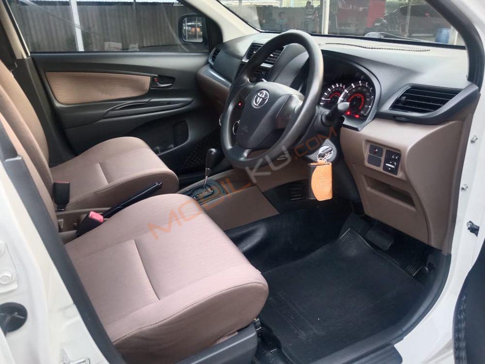 Mobil Toyota Avanza 2017