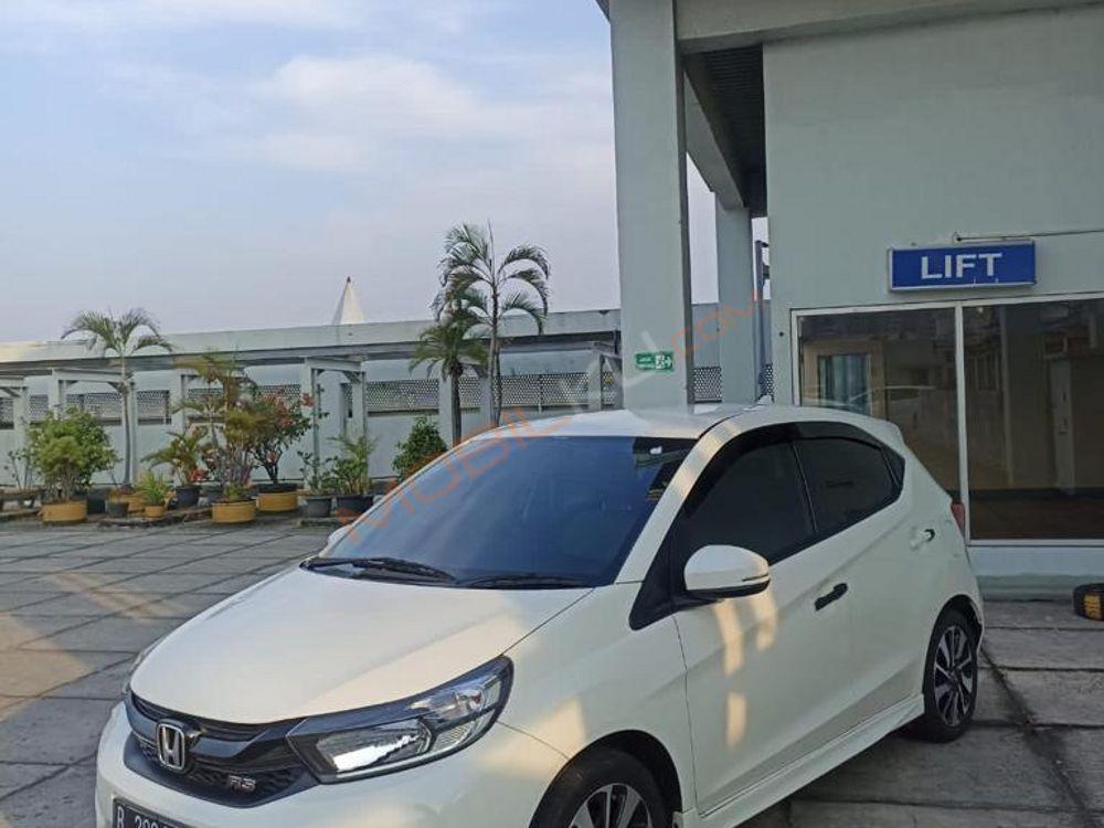 Mobil Honda Brio 2019