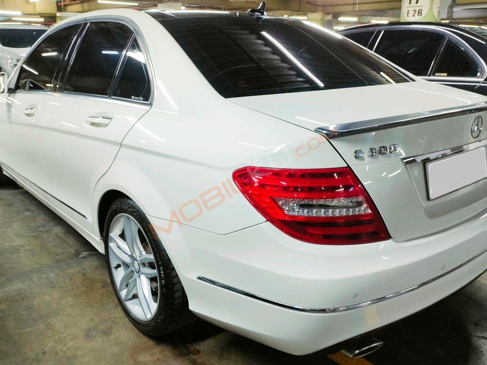 Mobil Mercedes-Benz C-Class 2011
