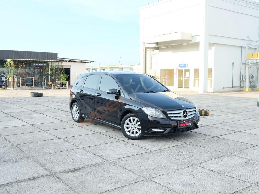 Mobil Mercedes-Benz B-Class 2013