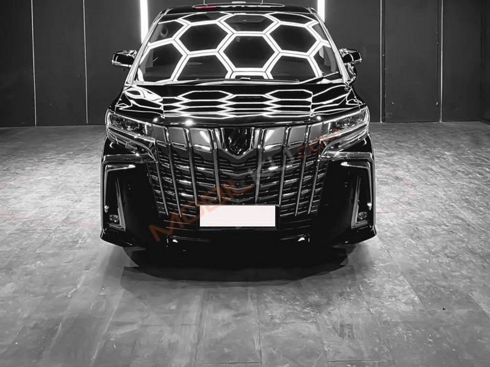 Mobil Toyota Alphard 2018
