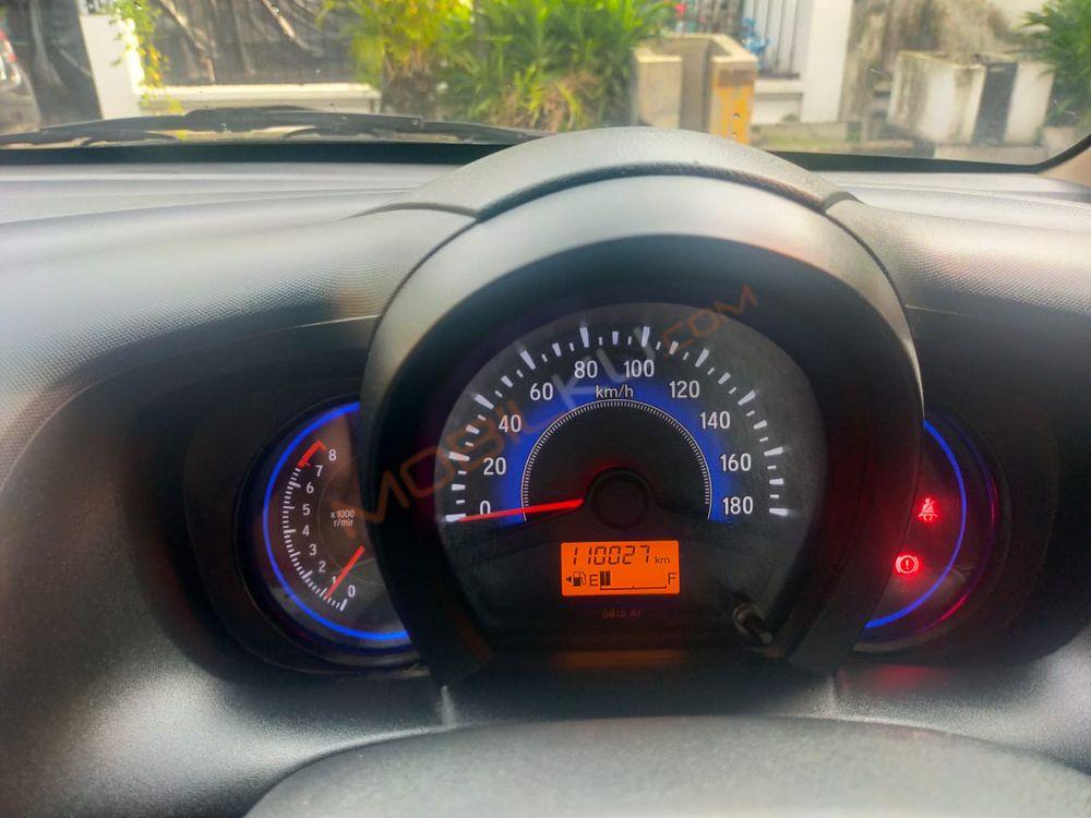 Mobil Honda Mobilio 2015