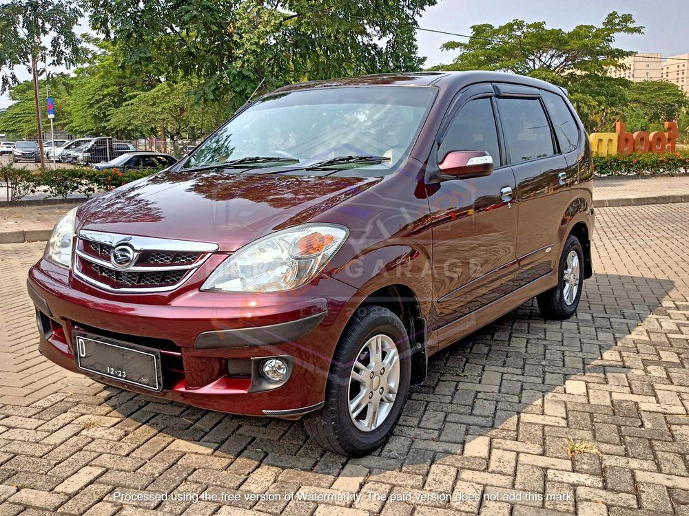 Mobil Daihatsu Xenia 2008