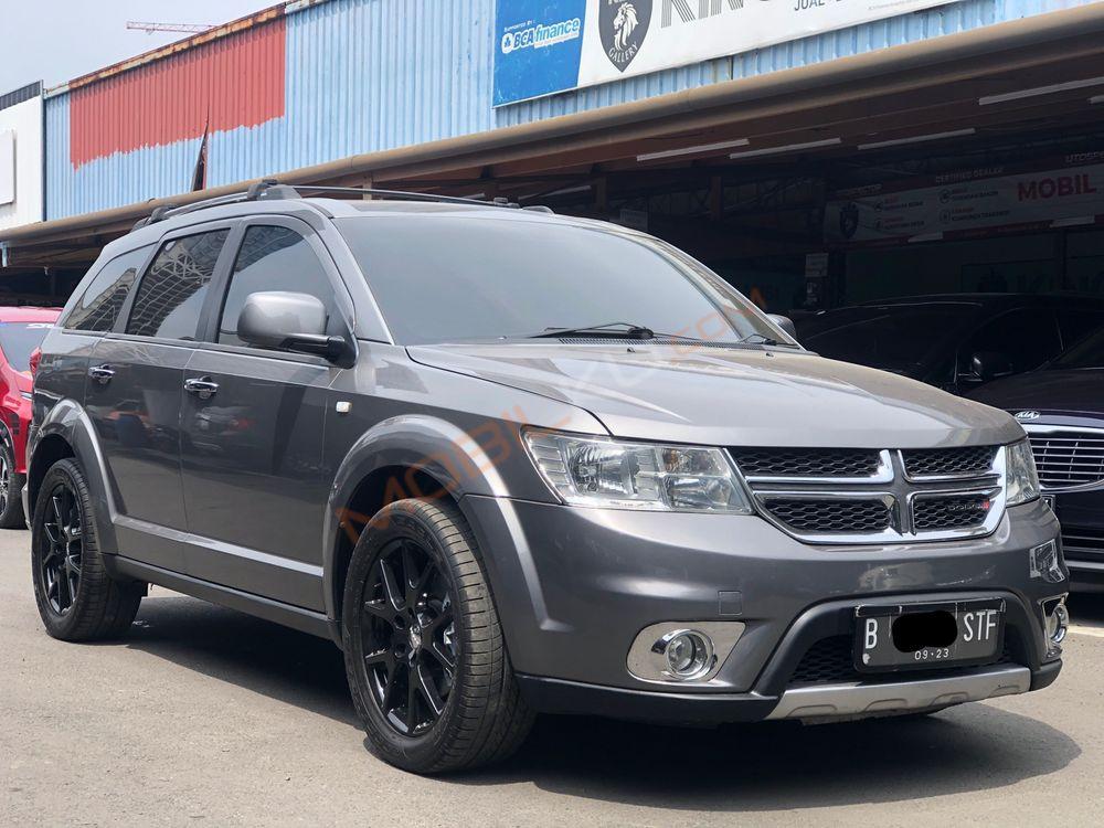 Mobil Dodge Journey 2013