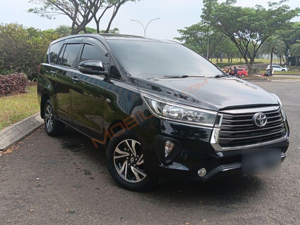 Mobil Toyota Kijang Innova 2021