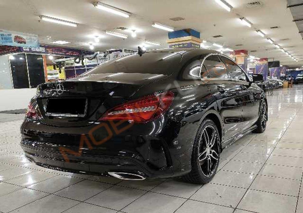 Mobil Mercedes-Benz CLA 2017