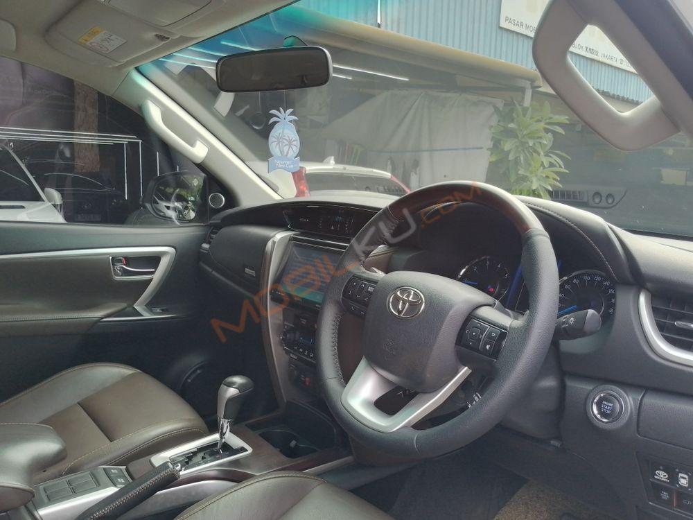 Mobil Toyota Fortuner 2019