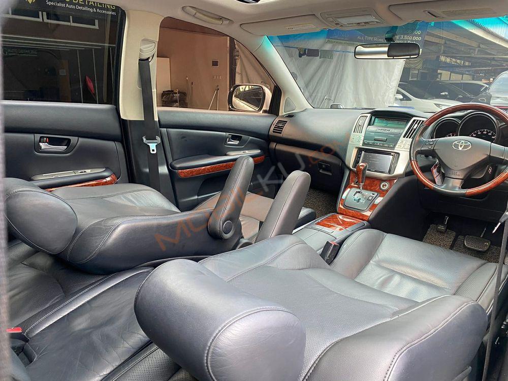 Mobil Toyota Harrier 2013