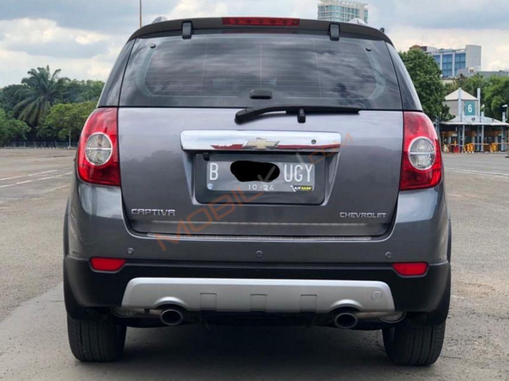 Mobil Chevrolet Captiva 2011
