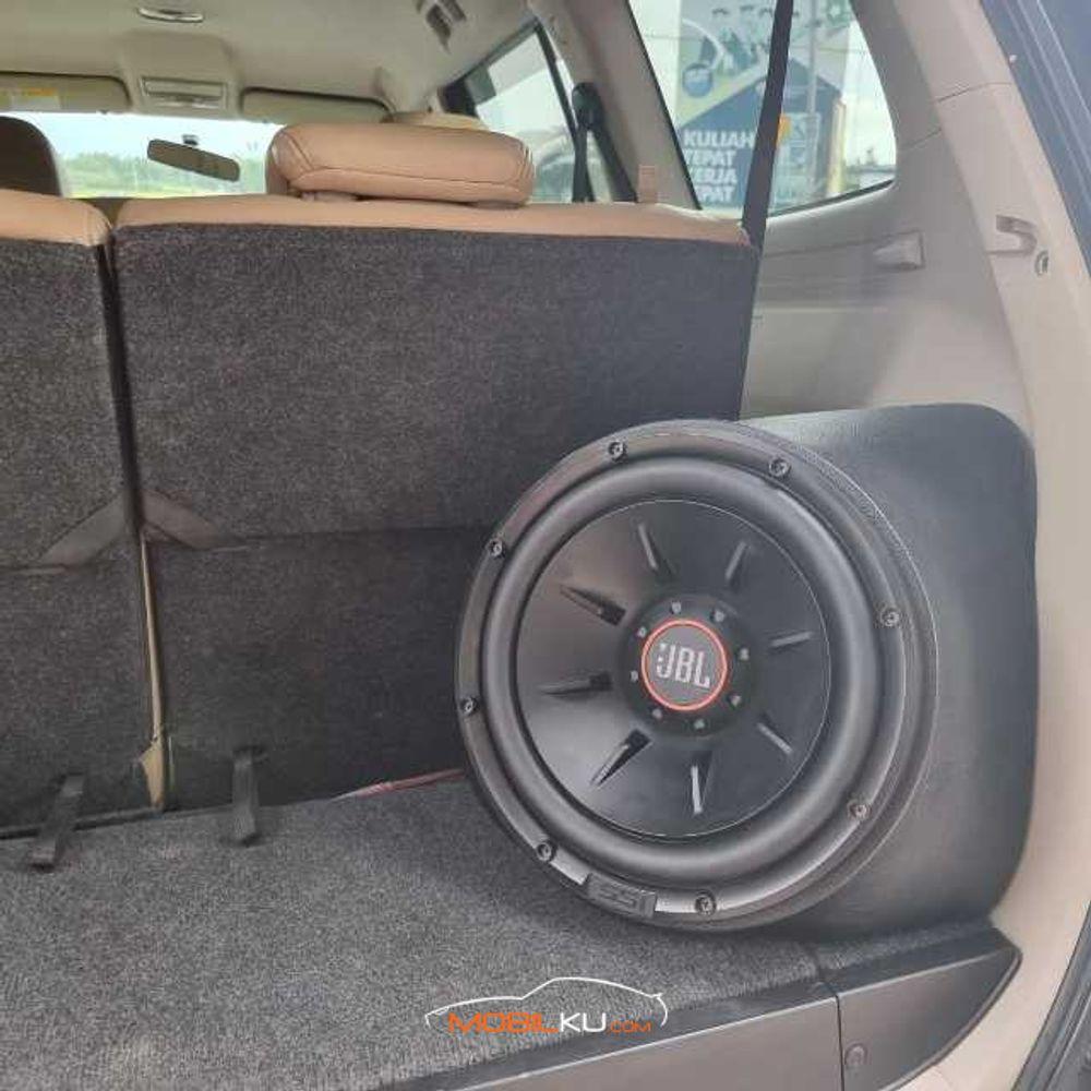 Mobil Mitsubishi Pajero Sport 2011