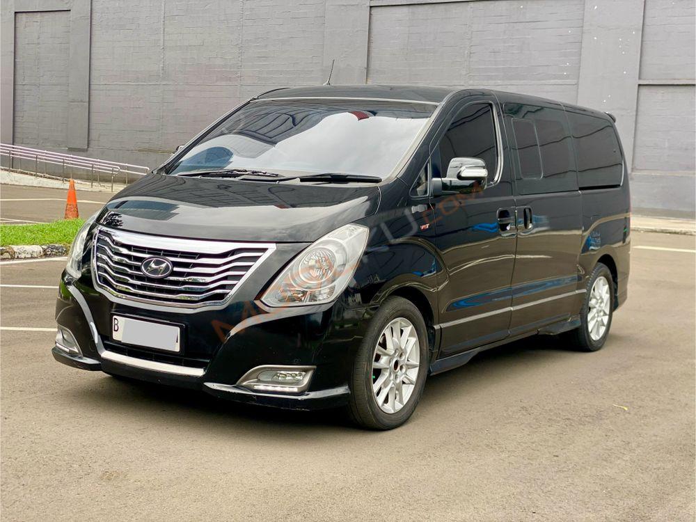Mobil Hyundai H-1 2015