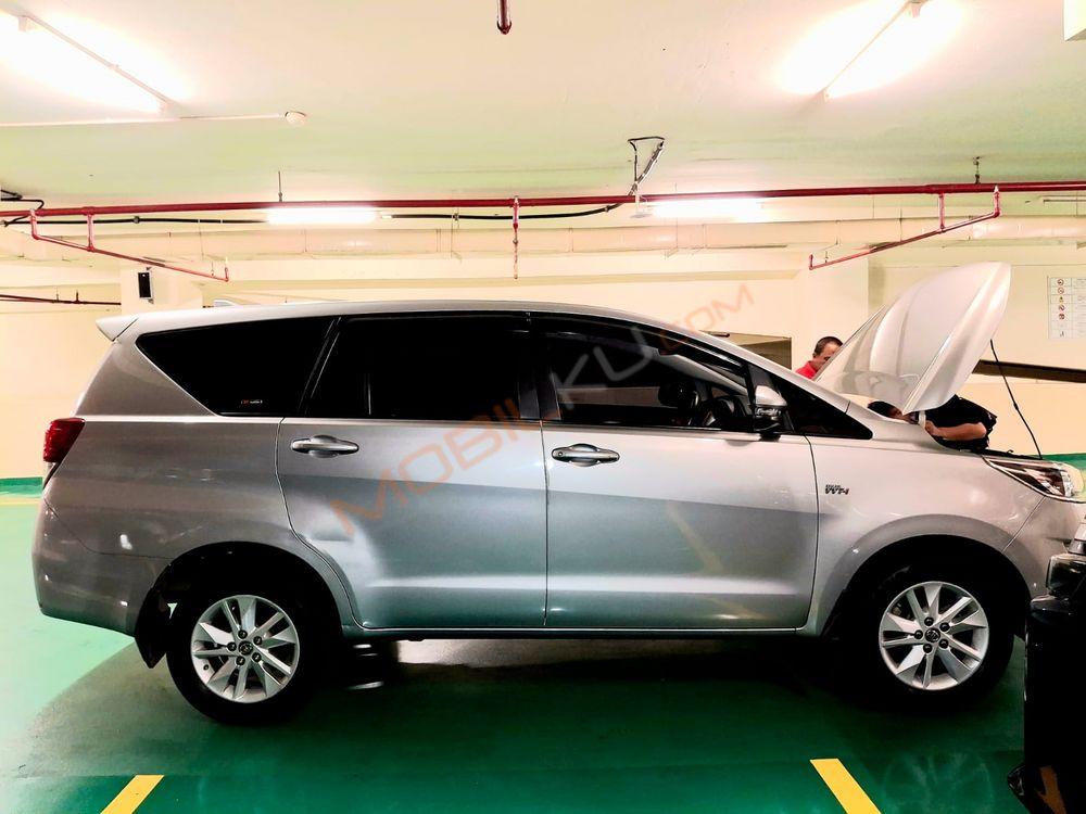 Mobil Toyota Kijang Innova 2017