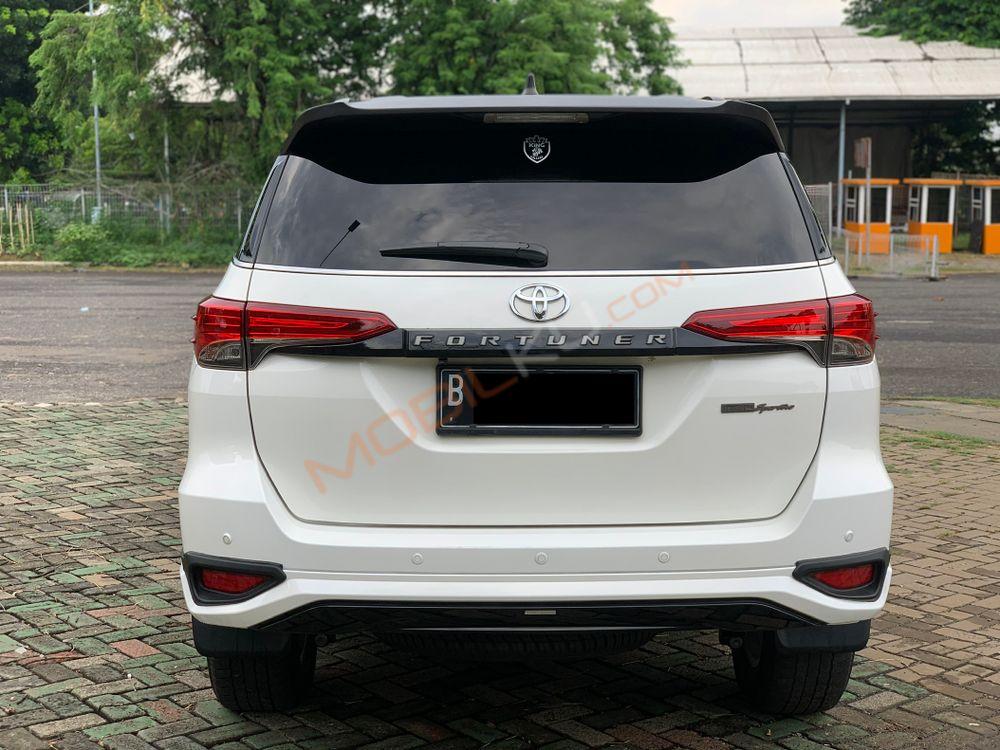 Mobil Toyota Fortuner 2020