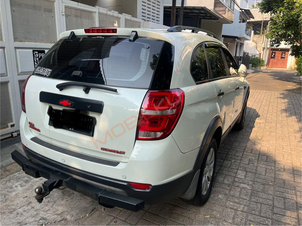 Mobil Chevrolet Captiva 2013