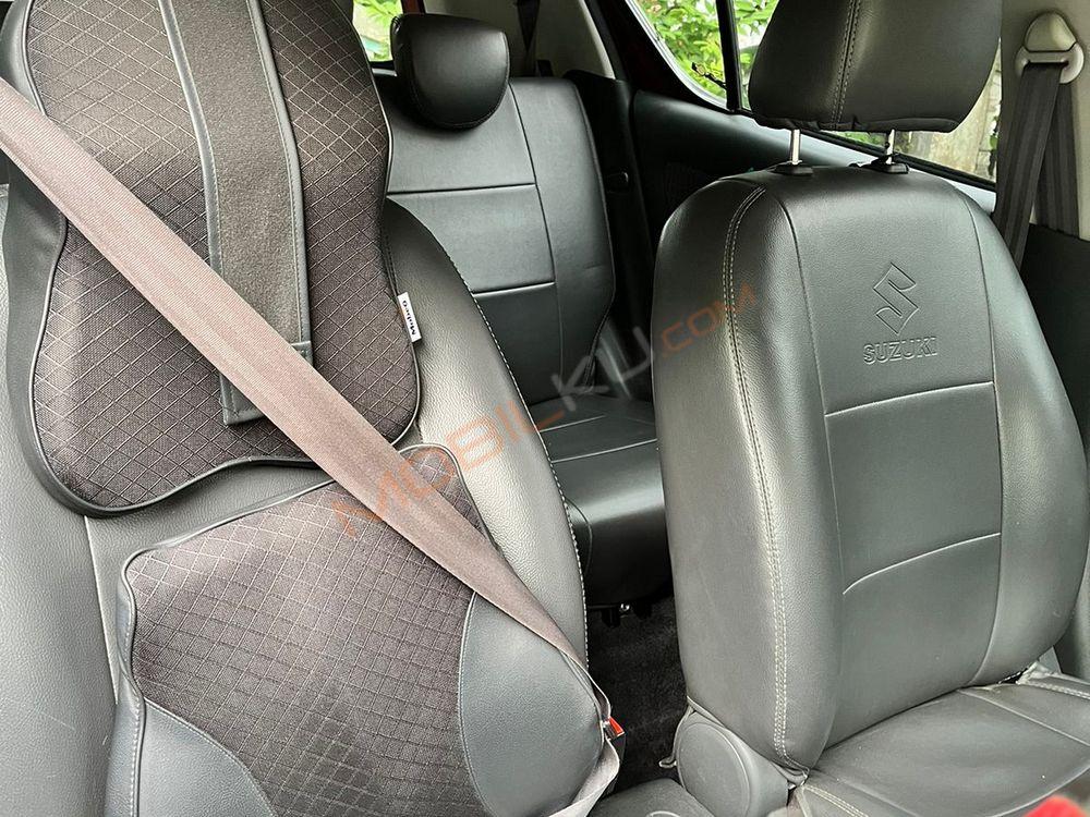 Mobil Suzuki Splash 2013