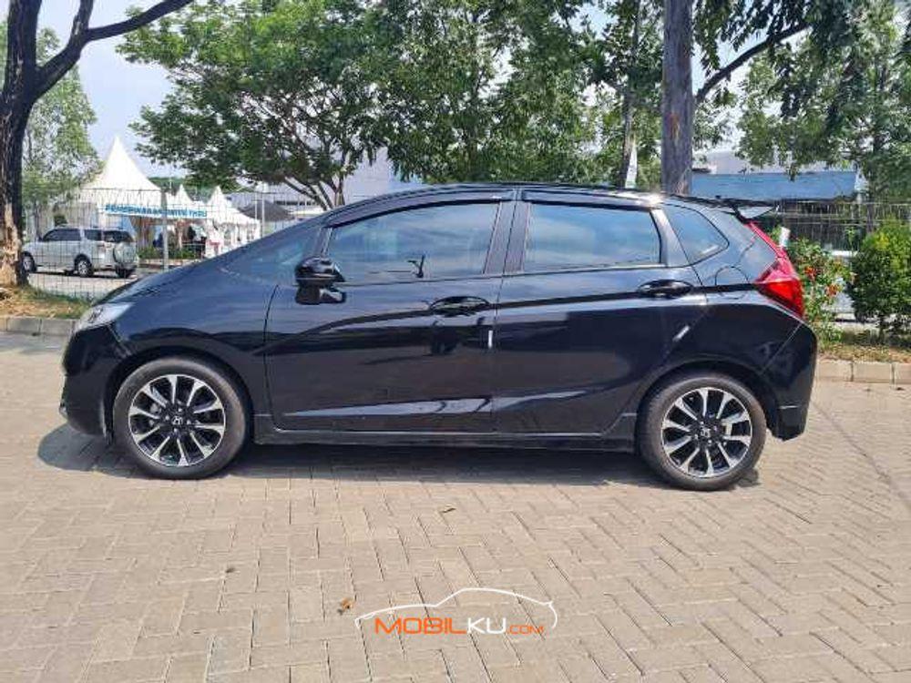 Mobil Honda Jazz 2017