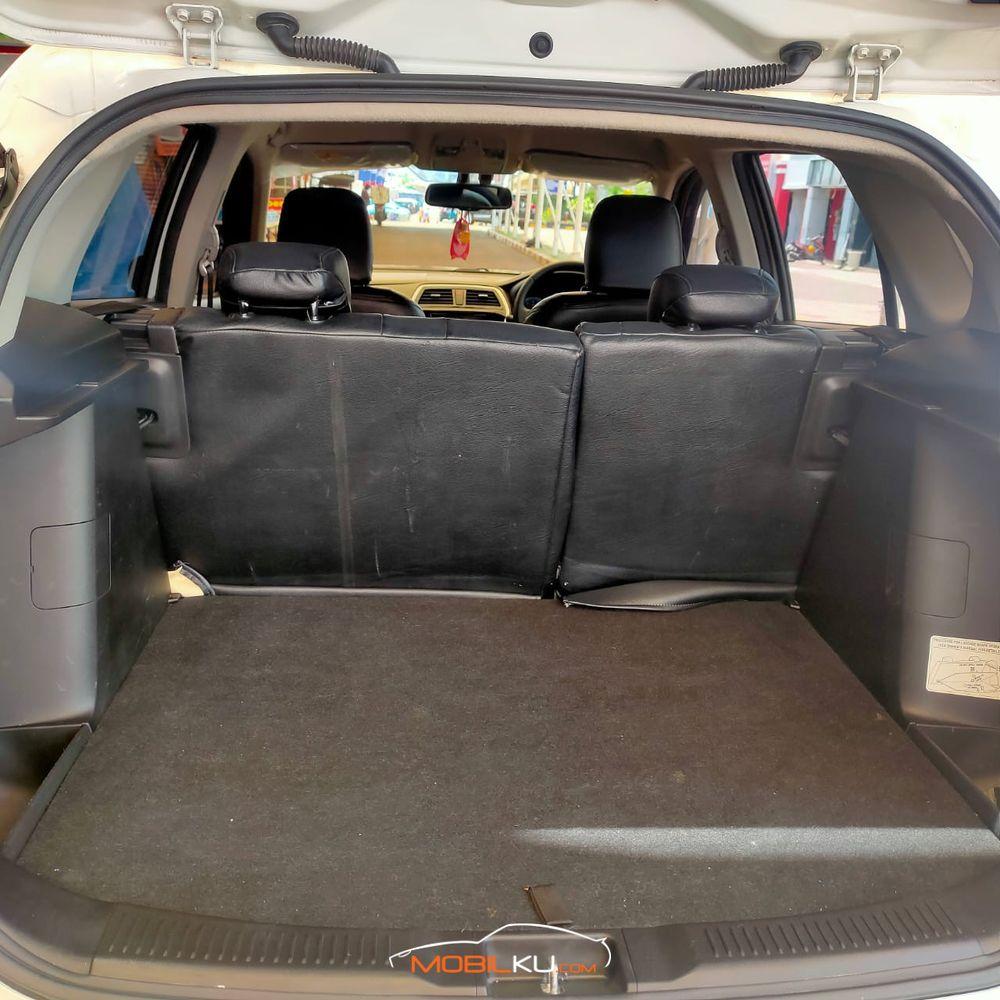 Mobil Suzuki SX4 2016