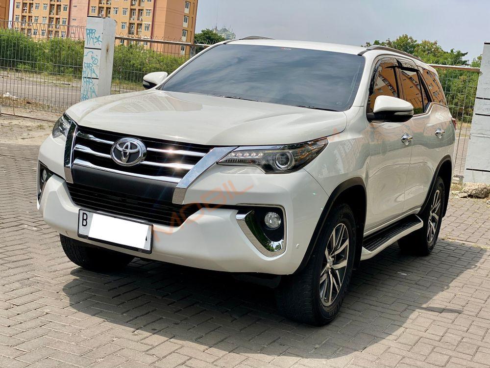 Mobil Toyota Fortuner 2017