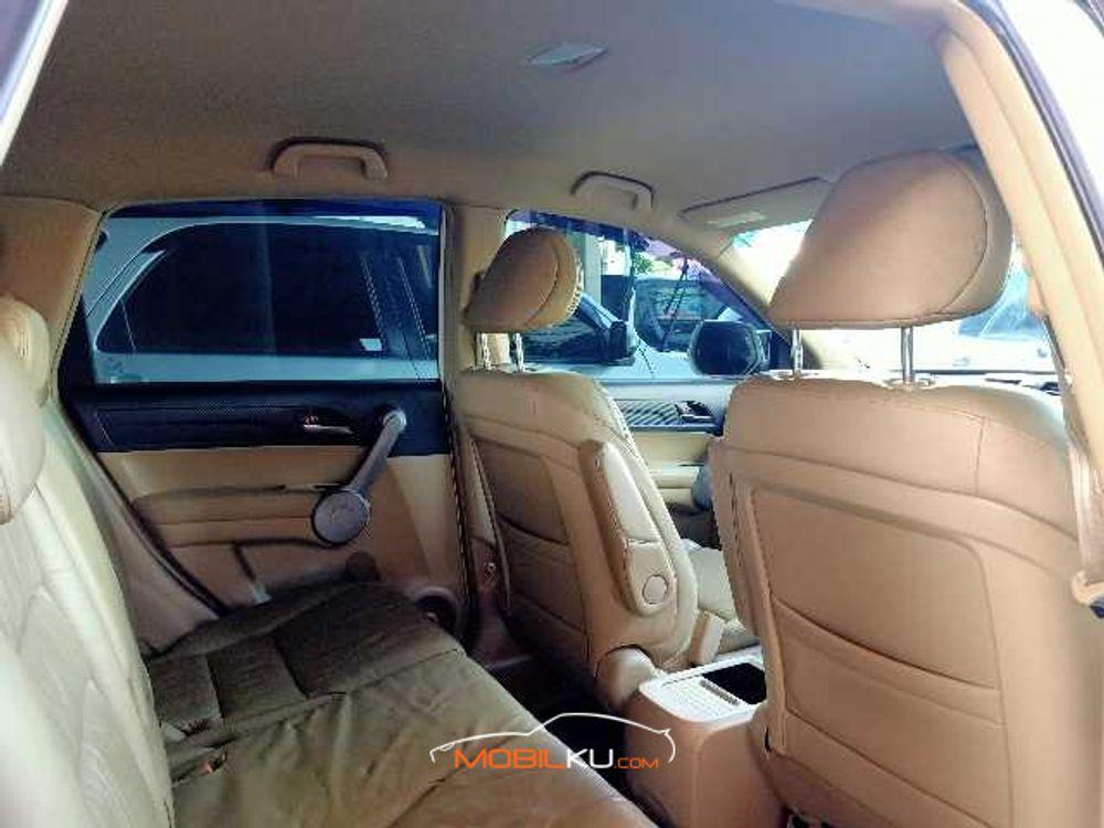 Mobil Honda CR-V 2009