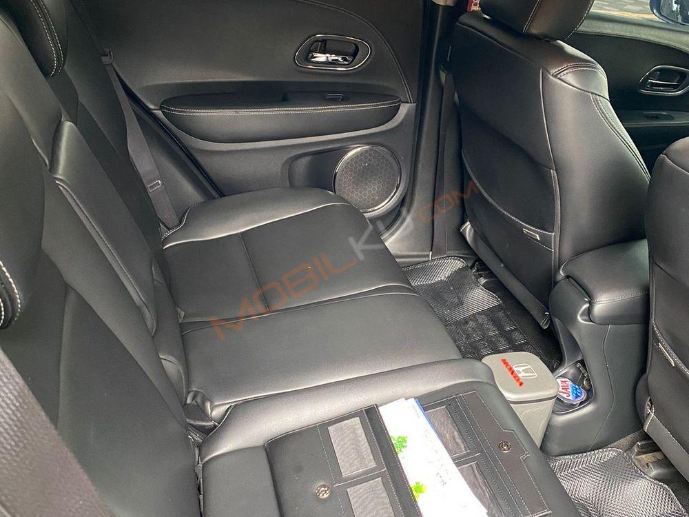 Mobil Honda HR-V 2015