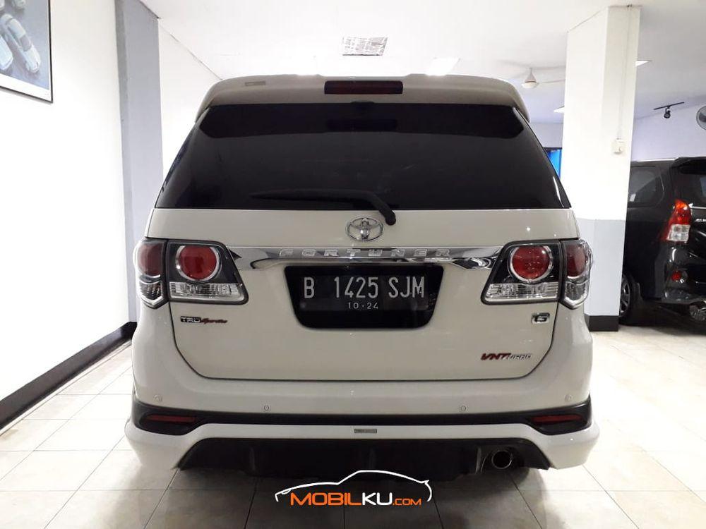 Mobil Toyota Fortuner 2014