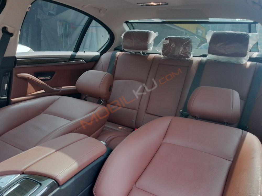 Mobil BMW 5 Series 2016