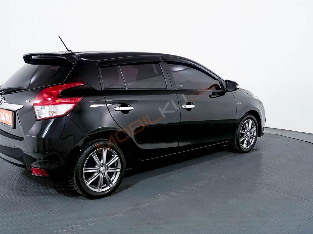 Mobil Toyota Yaris 2016