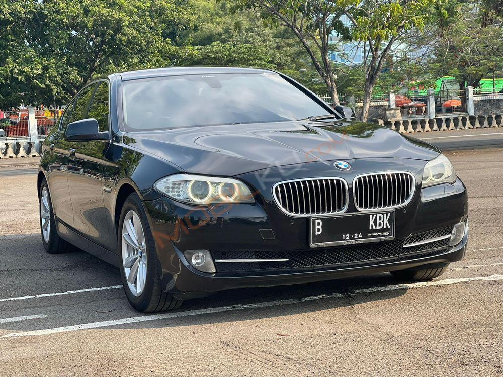 Mobil BMW 5 Series 2013