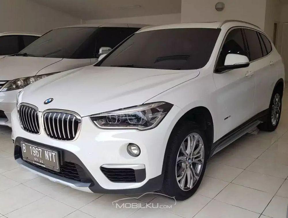 Mobil BMW X1 2017