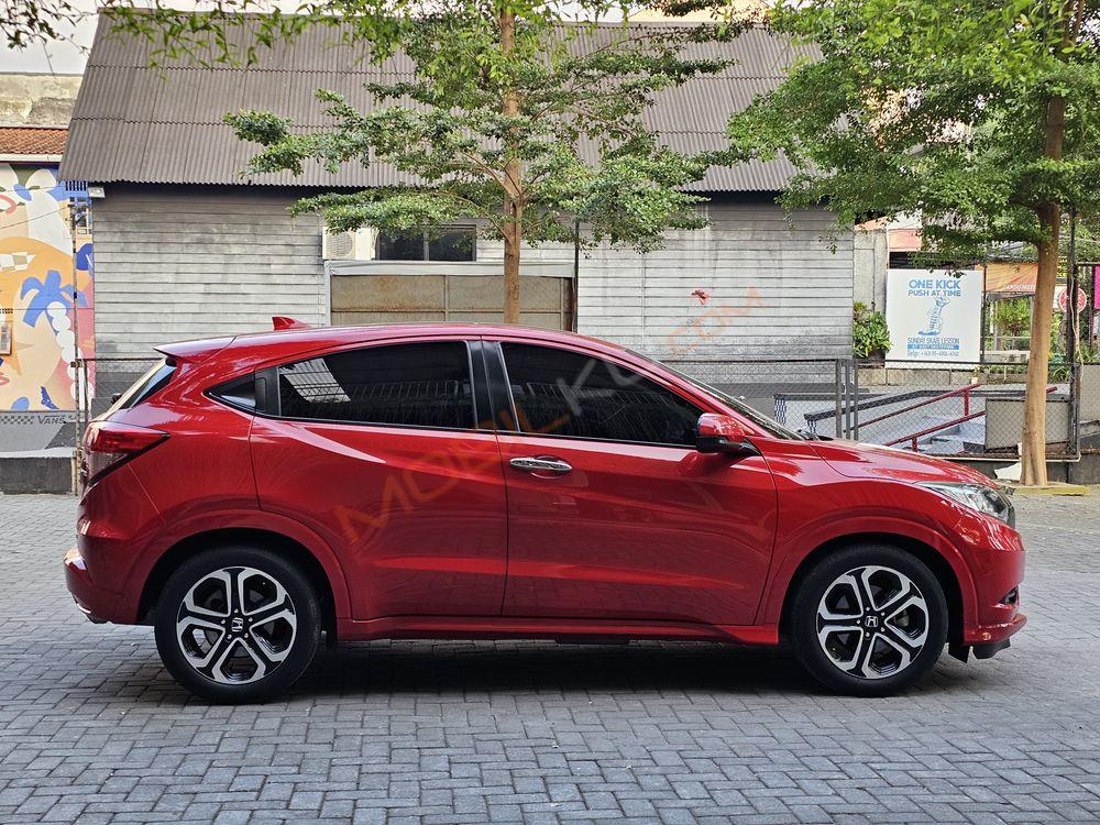 Mobil Honda HR-V 2015