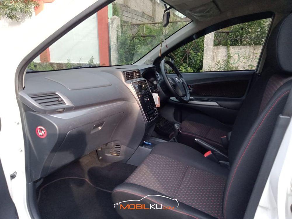 Mobil Toyota Avanza 2019