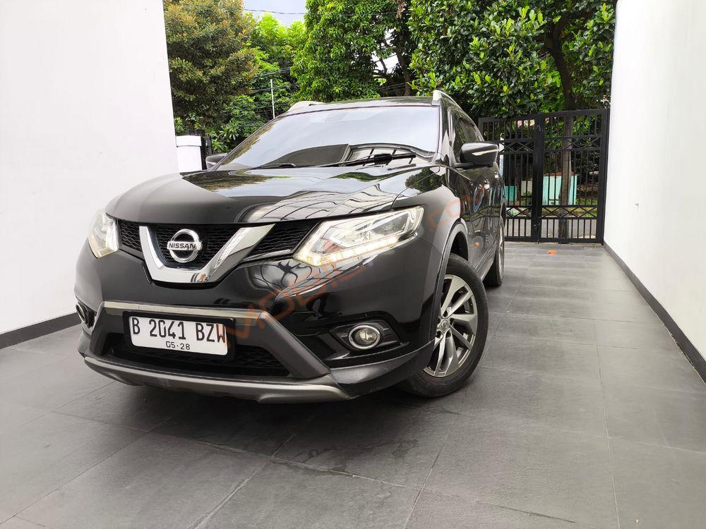 Mobil Nissan X-Trail 2019
