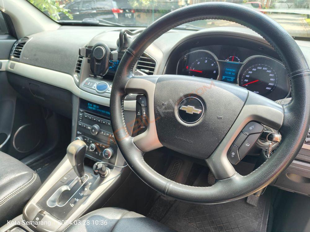 Mobil Chevrolet Captiva 2015