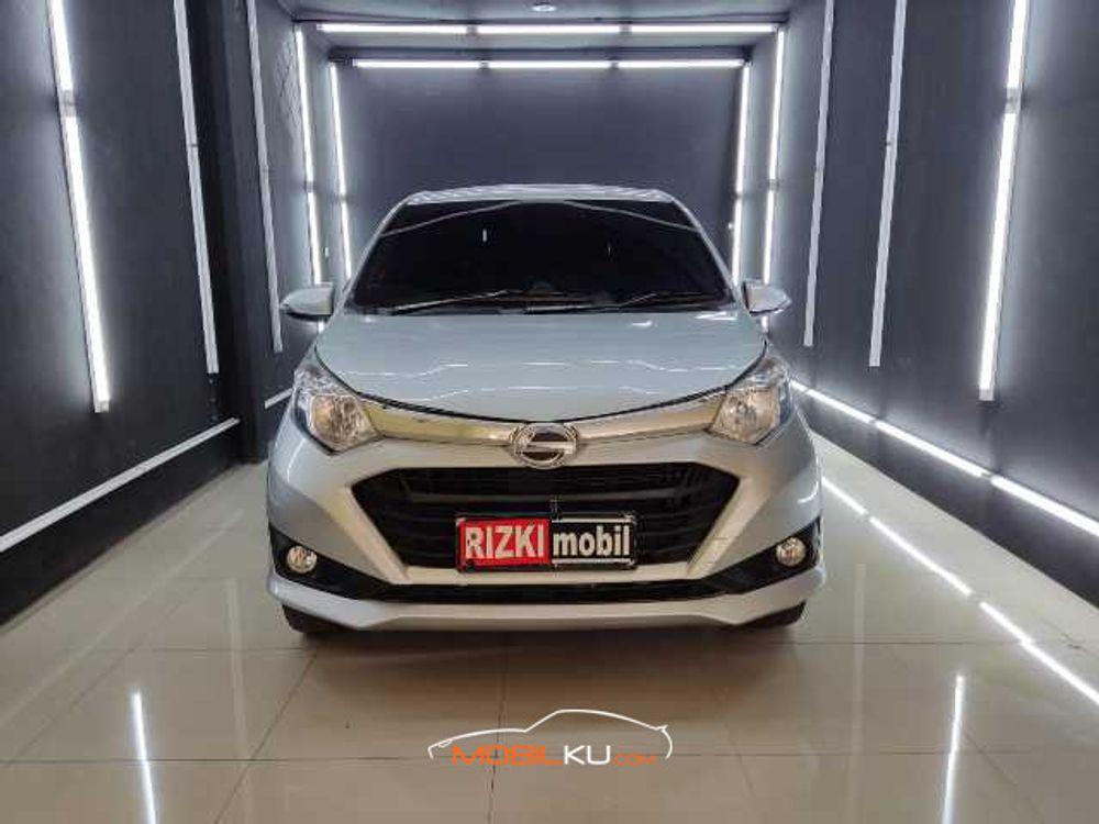 Mobil Toyota Calya 2018