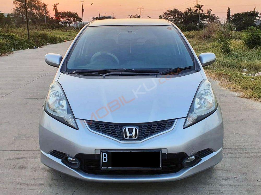 Mobil Honda Jazz 2010