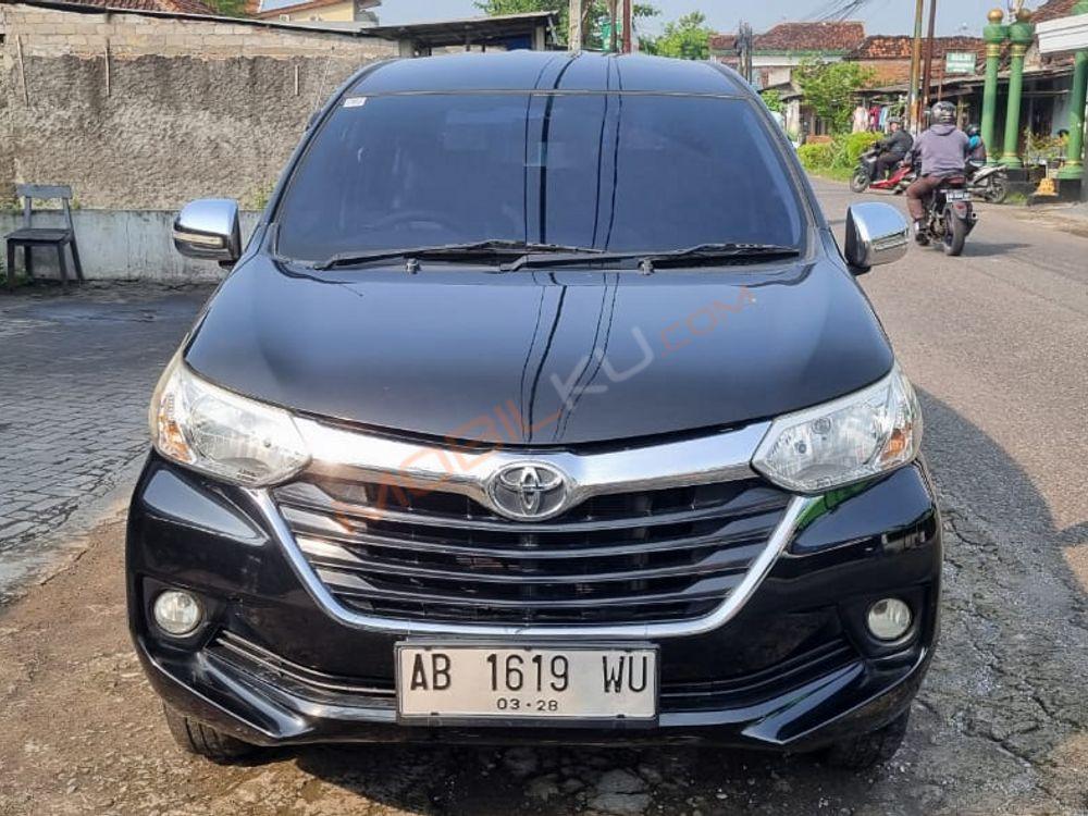 Mobil Toyota Avanza 2016