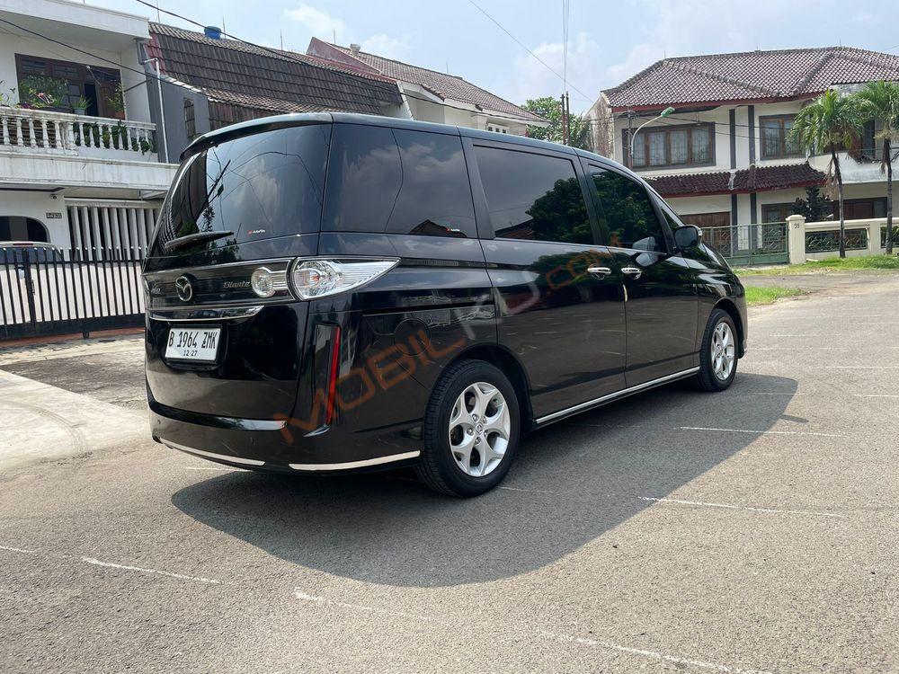 Mobil Mazda Biante 2012