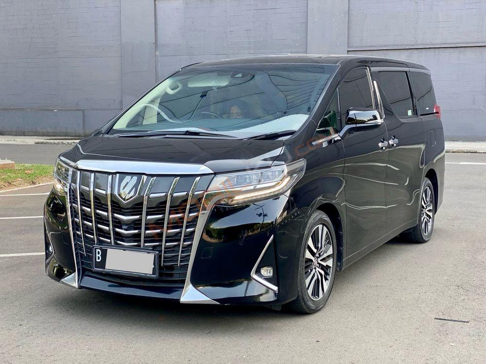 Mobil Toyota Alphard 2020