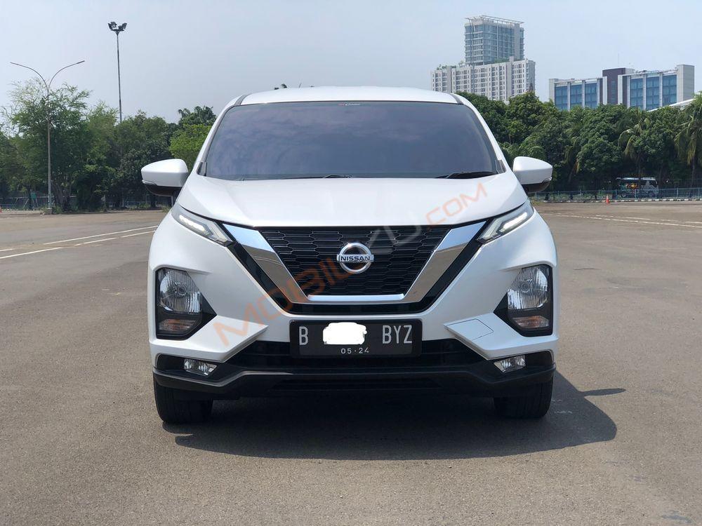 Mobil Nissan Livina 2019