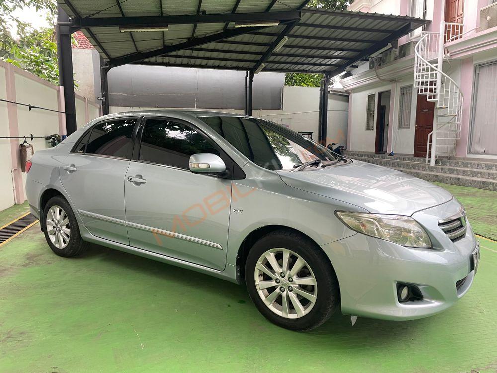 Mobil Toyota Corolla 2009